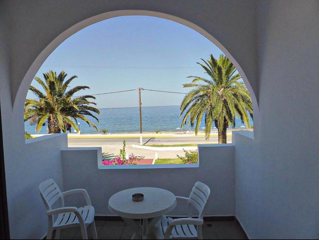 Mediterranean Hotel Karpathos Buitenkant foto